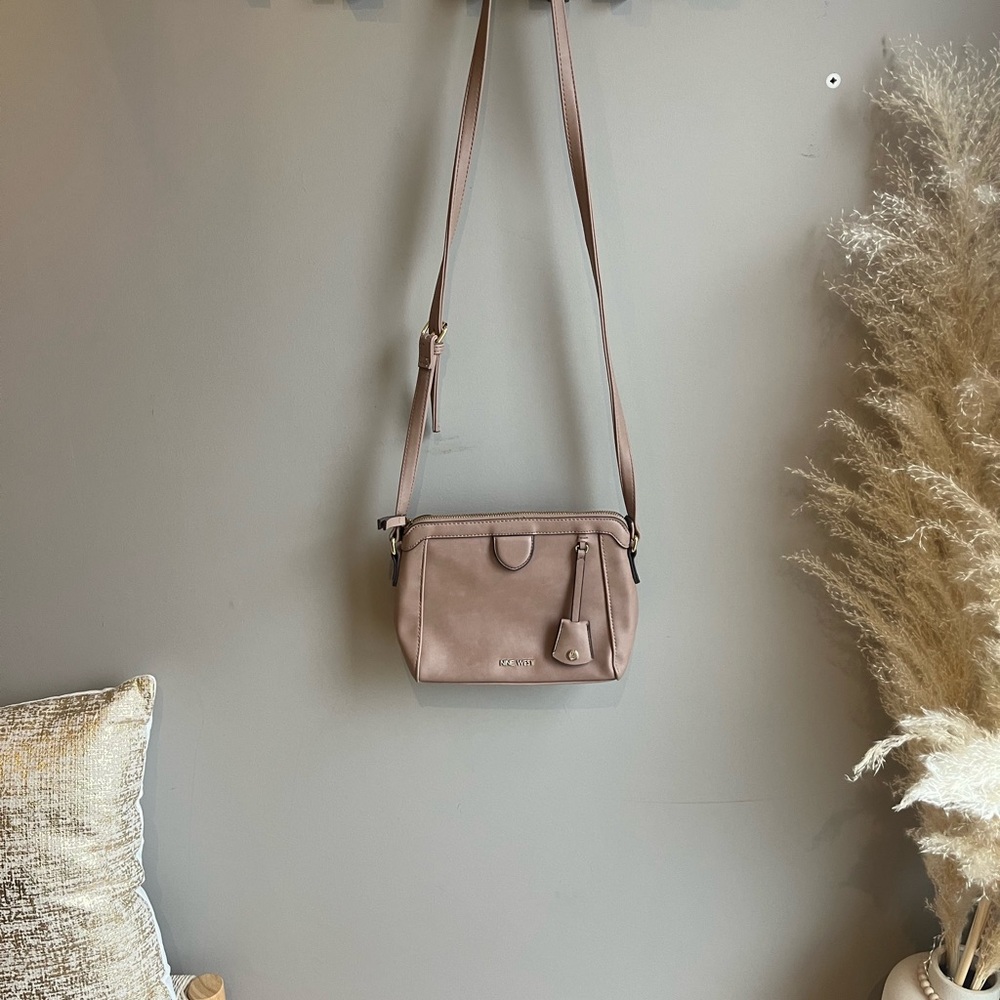 Nine West Cross Body bag beige